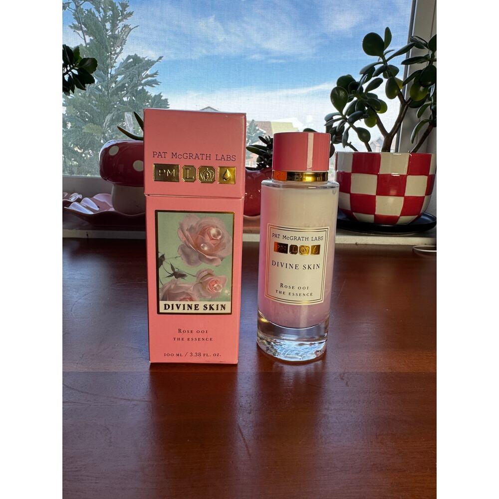 Pat McGrath Labs Divine Skin: Rose 001 The Essence